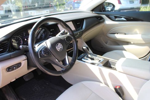 Used 2018 Buick Regal Essence w/ Driver Confidence Package #1 image 24