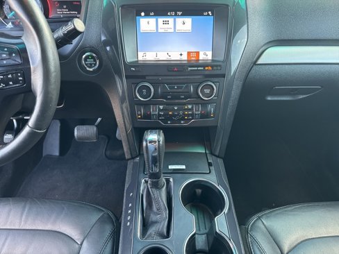 Used 2017 Ford Explorer XLT w/ Equipment Group 202A image 48