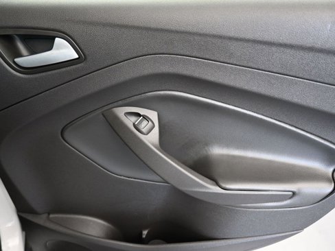 Used 2017 Ford C-MAX SE image 33