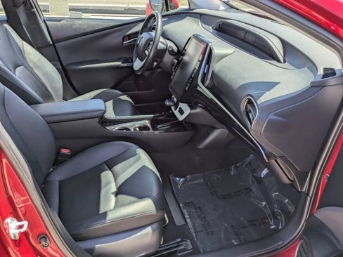 Used 2017 Toyota Prius Prime Premium image 5