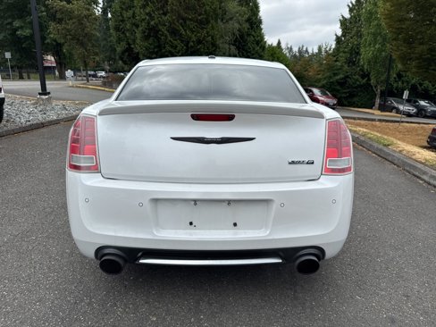 Used 2012 Chrysler 300 SRT8 image 4