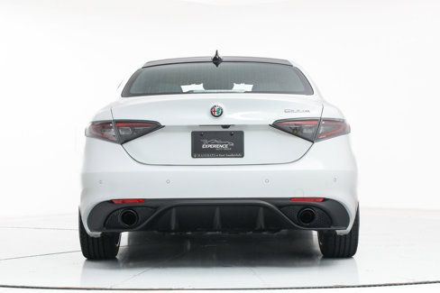 New 2025 Alfa Romeo Giulia w/ Driving Assist Package image 4