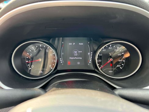 Used 2021 Jeep Compass Latitude image 24