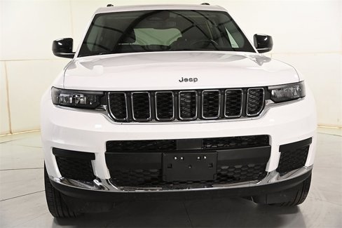 Used 2023 Jeep Grand Cherokee L Laredo image 3