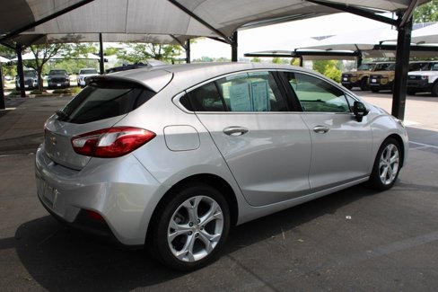 Used 2018 Chevrolet Cruze Premier image 15