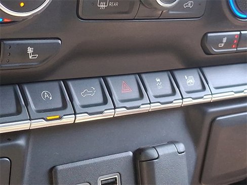 Used 2021 Chevrolet Silverado 1500 LT image 27