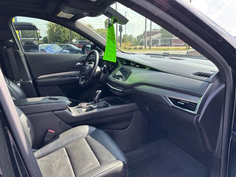 Used 2019 Cadillac XT4 Premium Luxury w/ Cold Weather Package image 8