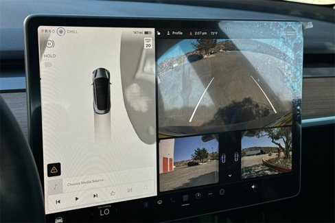 Used 2023 Tesla Model 3 Standard Range image 16