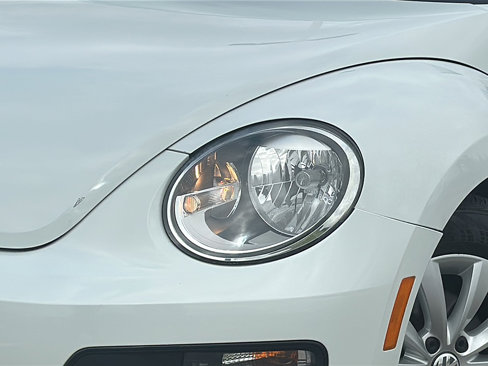Used 2019 Volkswagen Beetle 2.0T S image 4