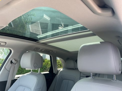 Used 2018 Audi Q5 Prestige w/ Prestige Package image 16