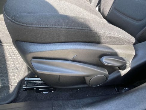 Used 2022 Jeep Renegade Latitude w/ Sun/Sound Group image 16