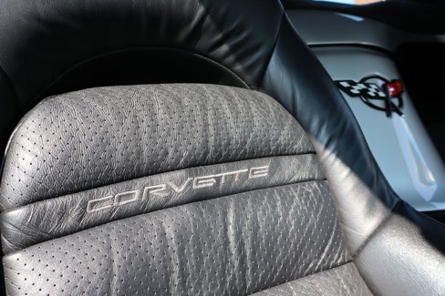 Used 2002 Chevrolet Corvette Convertible w/ Preferred Equipment Group2 image 38