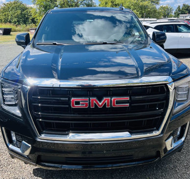 Used 2022 GMC Yukon XL SLE w/ Gmc Pro Safety Plus Package image 4