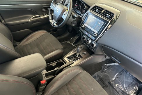 Used 2024 Mitsubishi Outlander Sport SE image 16