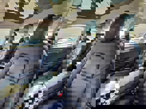 Used 2021 Tesla Model 3 Standard Range image 26