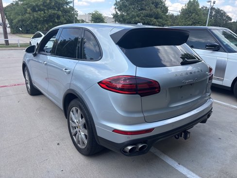 Used 2017 Porsche Cayenne S image 8
