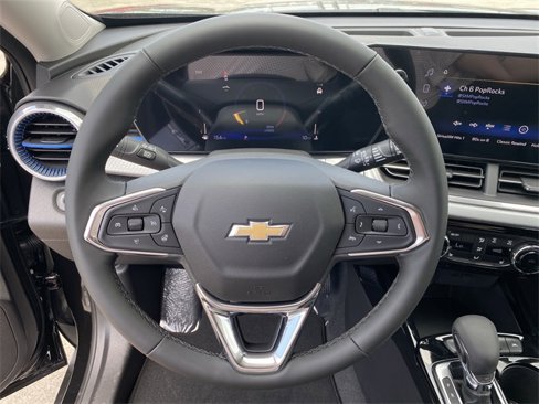 New 2025 Chevrolet Trax LT w/ Driver Confidence Package image 26