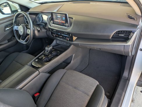 Used 2021 Nissan Rogue SV image 10