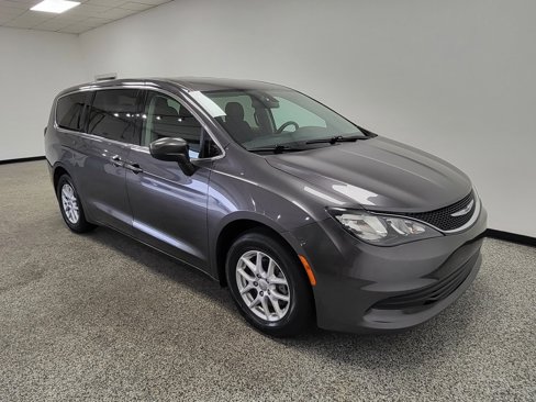 Used 2019 Chrysler Pacifica LX image 23