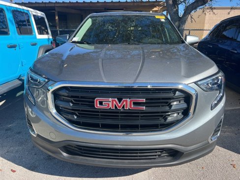 Used 2021 GMC Terrain SLE image 2