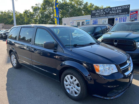 Used 2015 Dodge Grand Caravan SE w/ Quick Order Package 29E SE image 3