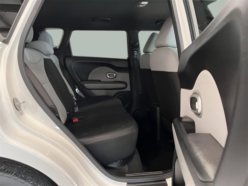Used 2015 Kia Soul image 23