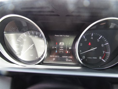 Used 2015 Land Rover Range Rover Sport HSE image 35