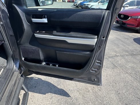 Used 2017 Toyota Tundra SR5 image 36