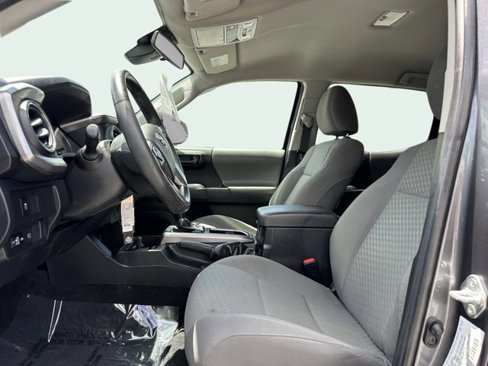 Used 2022 Toyota Tacoma SR5 image 17