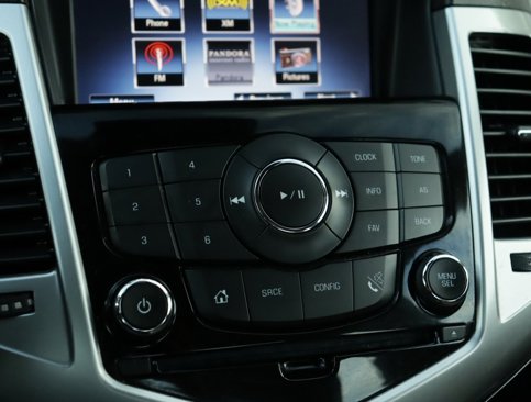 Used 2015 Chevrolet Cruze LT image 14