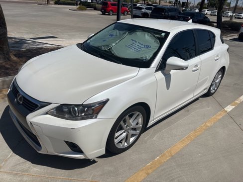 Used 2017 Lexus CT 200h image 1