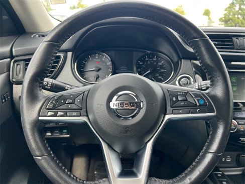 Used 2019 Nissan Rogue SV w/ Premium Package image 27