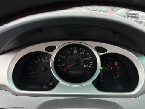 Used 2005 Toyota Highlander Limited image 21
