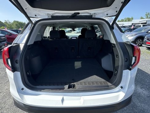 Certified 2022 GMC Terrain SLE w/ Driver Convenience Package image 26