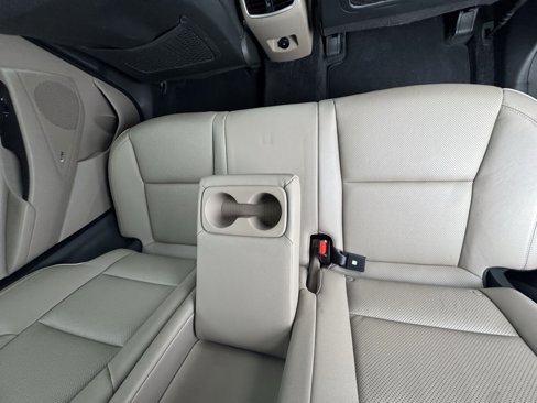 Used 2019 Hyundai Tucson Ultimate w/ Cargo Package image 29