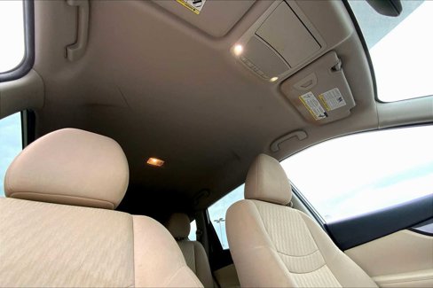 Used 2018 Nissan Rogue SV image 13