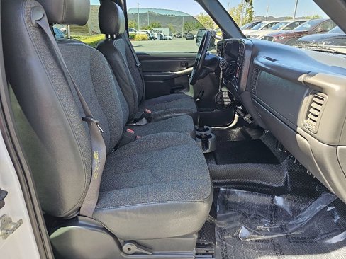 Used 2006 Chevrolet Silverado 2500 W/T w/ Heavy-Duty Power Package image 18