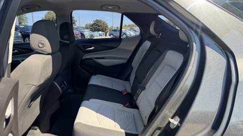 Used 2018 Chevrolet Equinox LS image 22