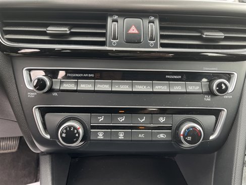 Used 2018 Kia Optima S image 14