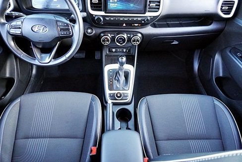 Certified 2024 Hyundai Venue Limited image 20