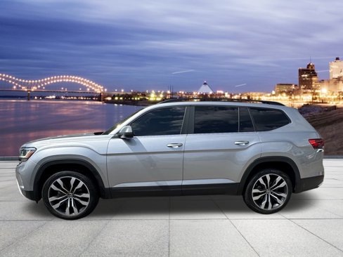 Used 2022 Volkswagen Atlas SE image 2