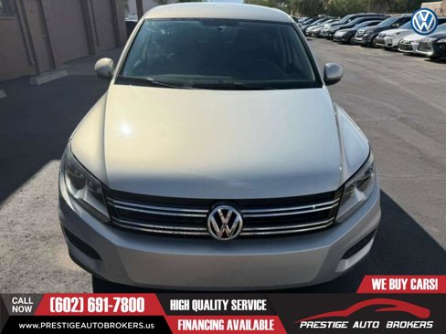 Used 2012 Volkswagen Tiguan SE image 5