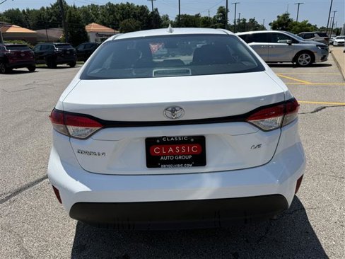 Used 2024 Toyota Corolla LE image 5
