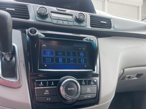 Used 2016 Honda Odyssey SE image 26