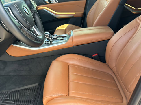 Certified 2022 BMW X5 sDrive40i w/ Luxury Seating Package image 13