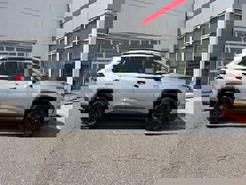 Certified 2019 Toyota RAV4 LE image 16