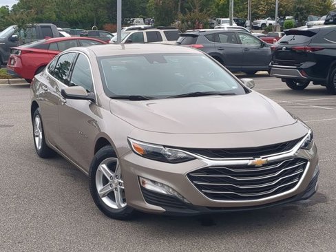Certified 2024 Chevrolet Malibu LT image 3