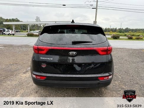 Used 2019 Kia Sportage LX image 4