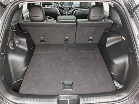 Used 2019 Jeep Cherokee Limited image 20