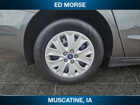 Used 2020 Ford Fusion S image 11
